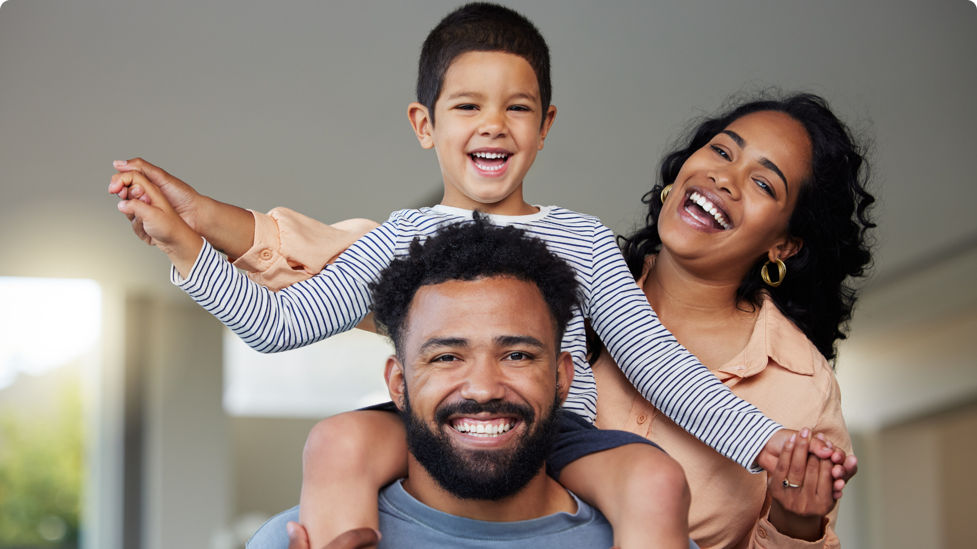 Happy family at the Kids Adventure Expo